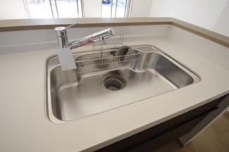 【キッチン】 | 【仲介手数料無料！！】府中市日新町3丁目　新築戸建て（全9棟）D号棟　5250万円