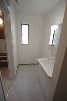 【脱衣所】 | 【仲介手数料無料！！】府中市日新町3丁目　新築戸建て（全9棟）D号棟　5250万円