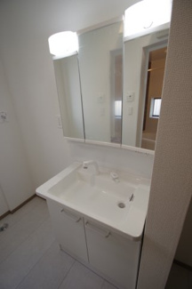 【独立洗面台】 | 【仲介手数料無料！！】府中市日新町3丁目　新築戸建て（全9棟）D号棟　5250万円