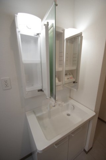 【独立洗面台】 | 【仲介手数料無料！！】府中市日新町3丁目　新築戸建て（全9棟）D号棟　5250万円