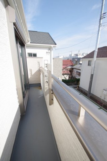 【バルコニー】 | 【仲介手数料無料！！】府中市日新町3丁目　新築戸建て（全9棟）D号棟　5250万円