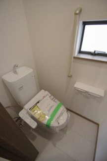 【トイレ】 | 【仲介手数料無料！！】府中市日新町3丁目　新築戸建て（全9棟）D号棟　5250万円