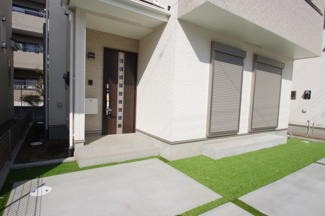 【玄関】 | 【仲介手数料無料！！】府中市日新町3丁目　新築戸建て（全9棟）D号棟　5250万円