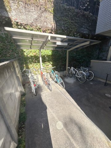 神宮前　泉ハイツのその他共用部分|駐輪場