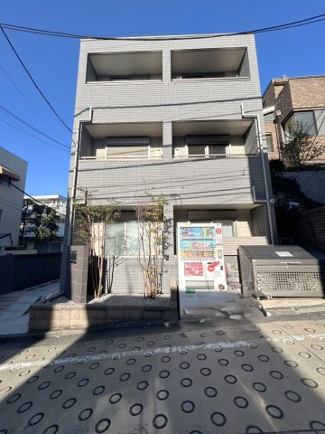 神宮前　泉ハイツの外観|物件の外観です