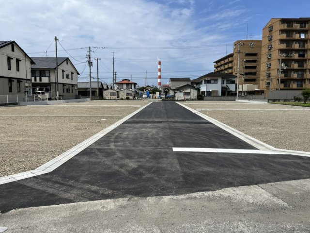 新堀エコタウンⅡの前面道路含む現地写真