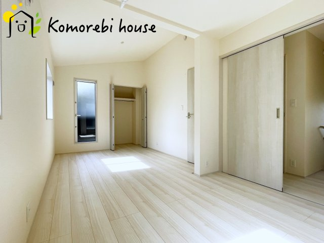 上尾市瓦葺　2期　新築一戸建て　ブルーミングガーデン　01の寝室|寝室にいかがでしょうか