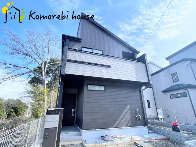 上尾市瓦葺　2期　新築一戸建て　ブルーミングガーデン　01