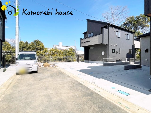 上尾市瓦葺　2期　新築一戸建て　ブルーミングガーデン　01の前面道路含む現地写真|前面道路含む現地写真です