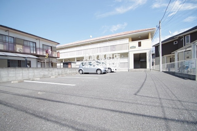 【駐車場】 | Arkadia | 敷地内駐車場完備