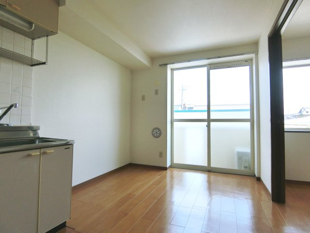 グランパティオの居間・リビング