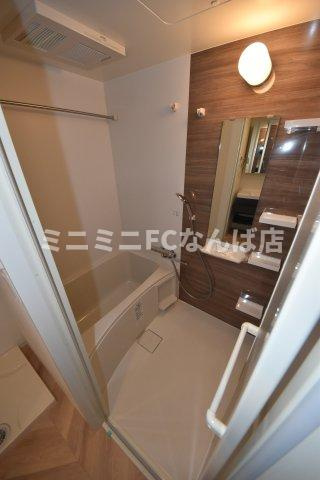 セレニテ難波ミラク参番館の浴室