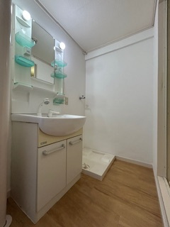 成晃マンションの洗面所|コンパクトで使いやすい洗面所
