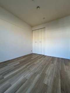 成晃マンションの洋室|使い勝手のいい洋室です