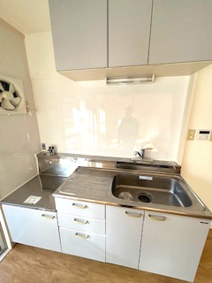 成晃マンションのキッチン|使いやすいキッチンです