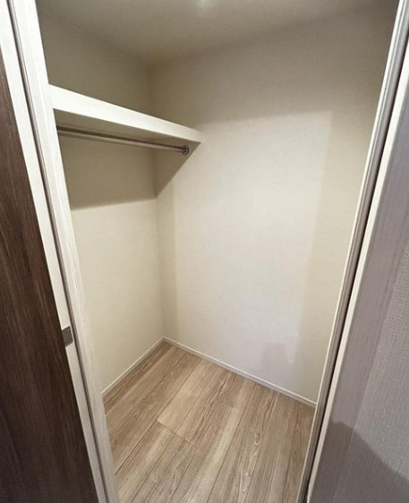 【中古マンション】パレステージ本川越の収納|ウォークインクローゼットです！