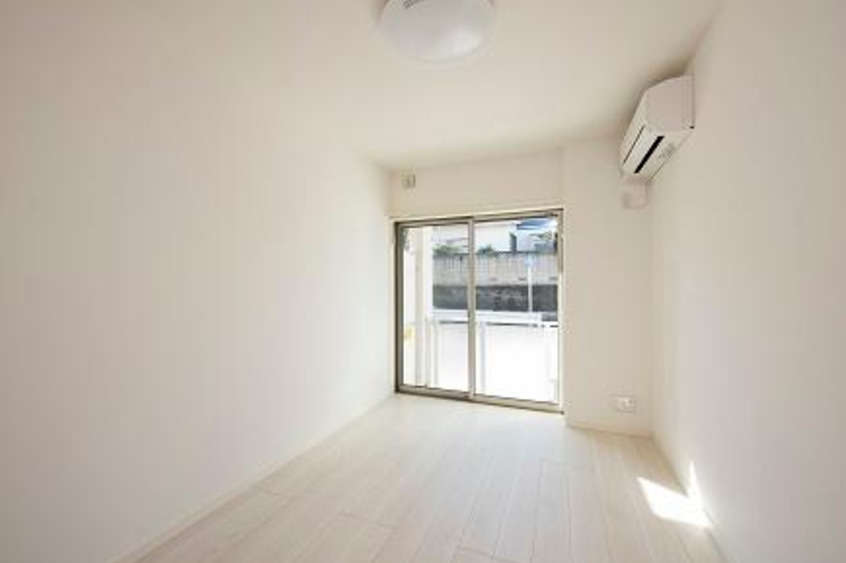 北区赤羽西４丁目のアパートの居間・リビング