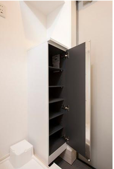 北区赤羽西４丁目のアパートの玄関