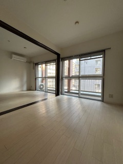 成晃マンションの洋室|ゆったりした洋室です