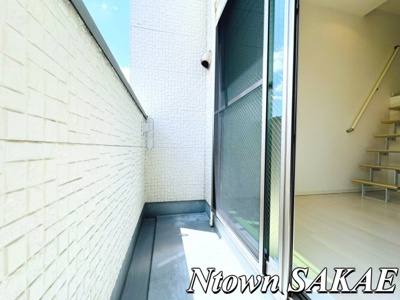 【バルコニー】 | SANCTUARY | バルコニーからの眺めを楽しみながら食事をしませんか