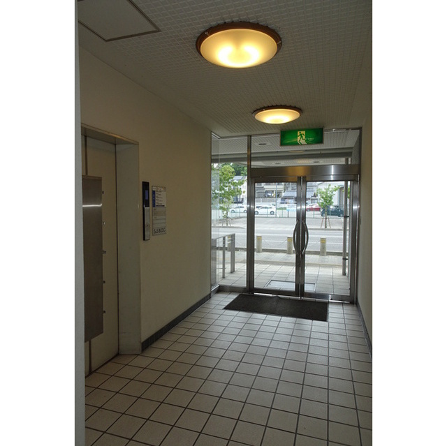 Ｓ＆Ｓビルのロビー