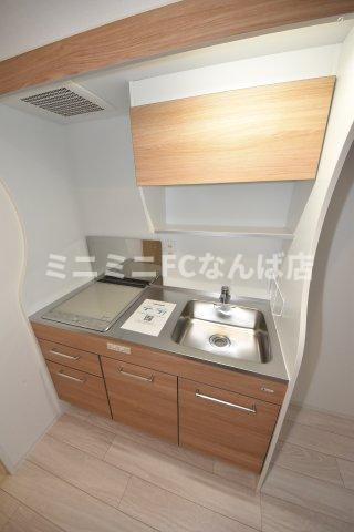 セレニテ南堀江エクラのキッチン