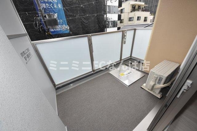 セレニテ南堀江エクラのバルコニー