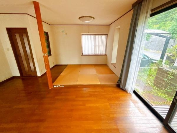 東広島市高屋高美が丘４丁目　中古一戸建ての和室