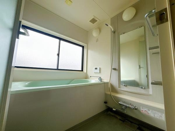 東広島市高屋高美が丘４丁目　中古一戸建ての浴室