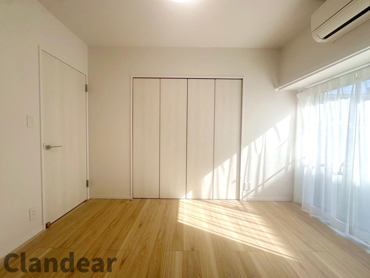 北千住ビューハイツの洋室|ドキドキの新生活も、安心してスタート。ぴったりの住まいを見つけませんか？クランディアが一緒に住まい選びをサポートします‼　まずは、お気軽にお問合せください　＃クランディア