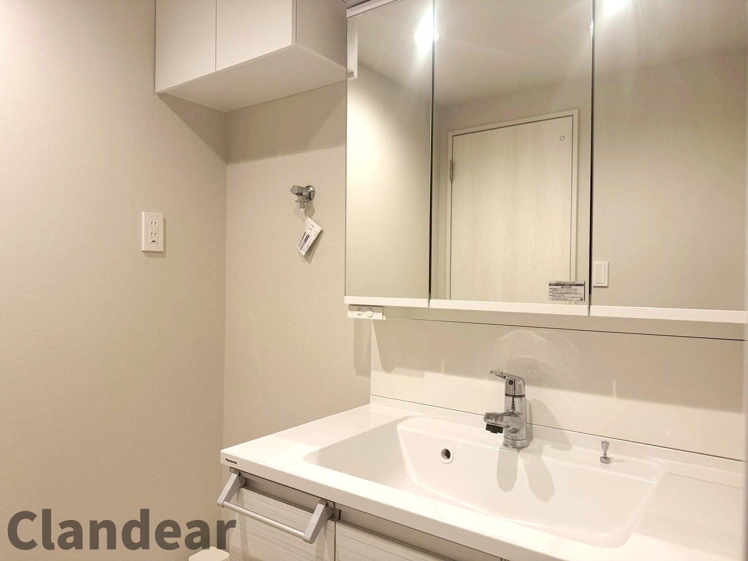 北千住ビューハイツの独立洗面台|ドキドキの新生活も、安心してスタート。ぴったりの住まいを見つけませんか？クランディアが一緒に住まい選びをサポートします‼　まずは、お気軽にお問合せください　＃クランディア