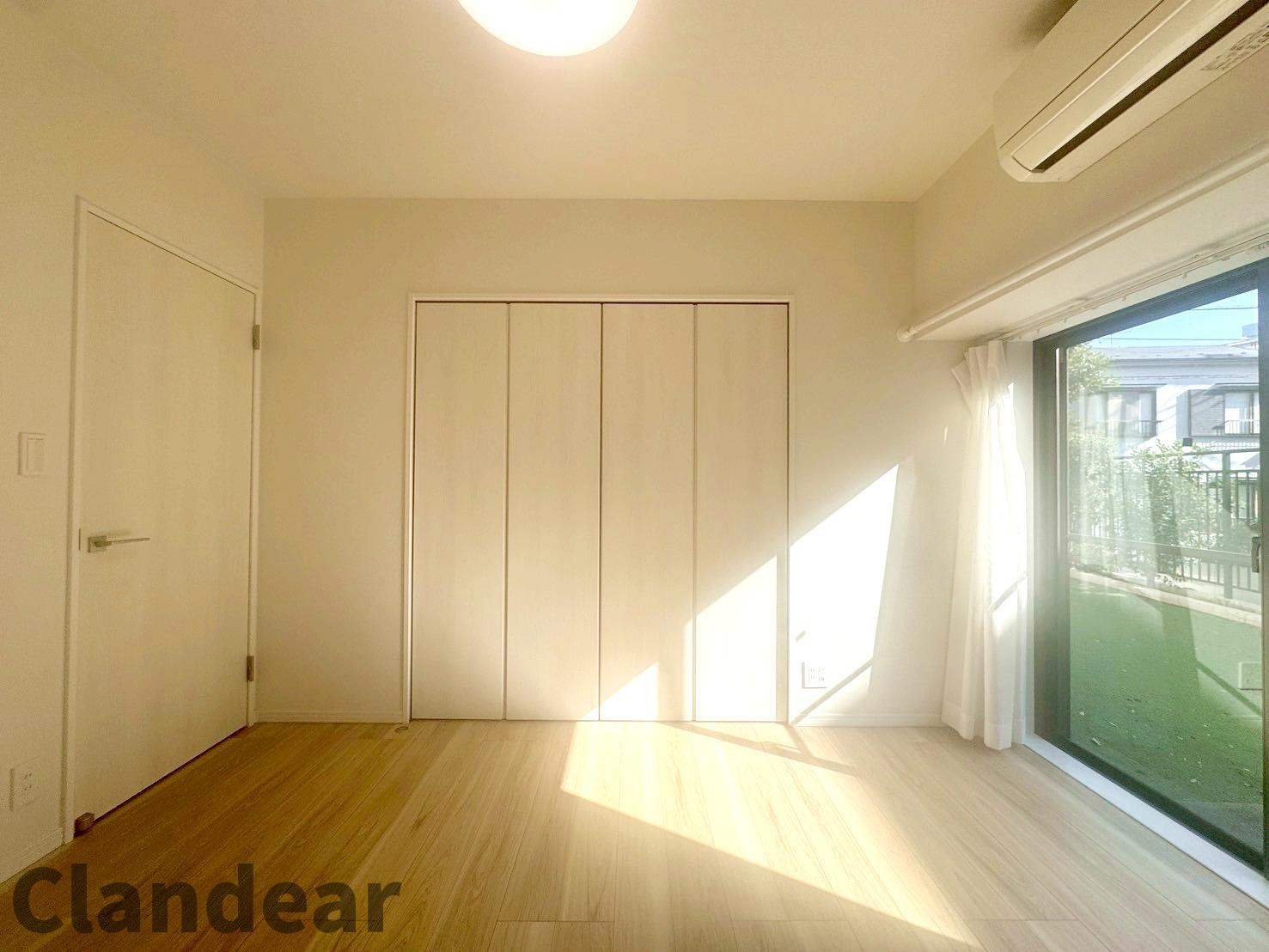 北千住ビューハイツの洋室|ドキドキの新生活も、安心してスタート。ぴったりの住まいを見つけませんか？クランディアが一緒に住まい選びをサポートします‼　まずは、お気軽にお問合せください　＃クランディア