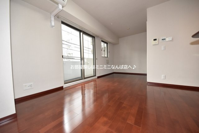 プランドール江戸堀の居間・リビング