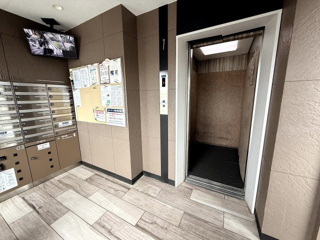 セオコート潤和のエントランス