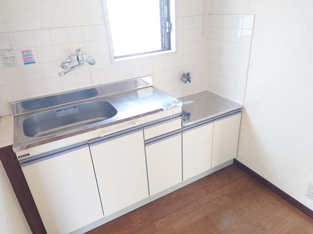 大平マンションのキッチン|お料理しやすいガスコンロ設置可能です☆