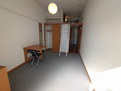 【居間・リビング】 | レオパレスＭＩＬＫ | 1階はフローリング仕様です。