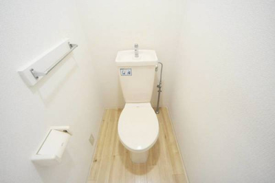 【トイレ】 | ビレッジハウス下九沢2号棟 | ビレッジハウスの同一物件・同一タイプの間取りの写真です