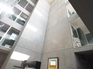 【エントランス】