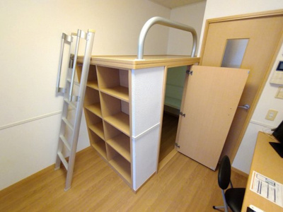 【内装】 | レオパレスＴＡＣＡＫＯ | 収納内ライト付き