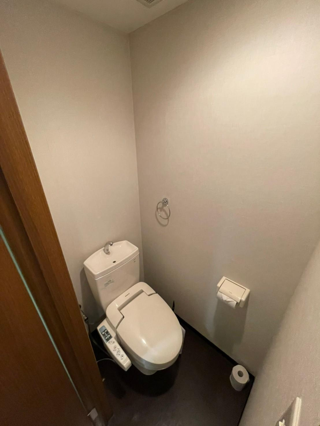 大阪市都島区内代町１丁目の賃貸マンションのトイレ