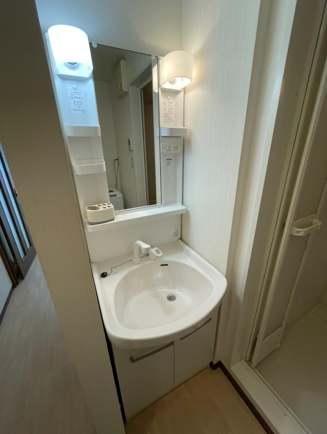 大阪市都島区内代町１丁目の賃貸マンションの洗面所