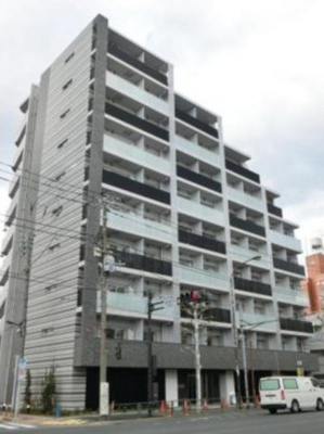 【外観】 | パークアクシス東高円寺 | 鉄筋コンクリート造のがっちりとした建物。