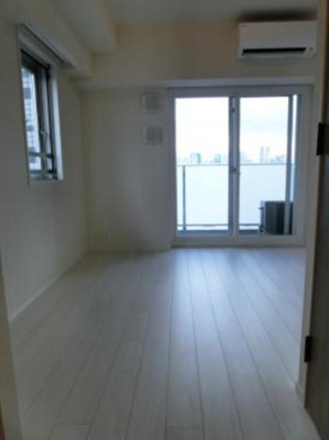 【居間・リビング】 | パークアクシス東高円寺 | 9.2帖のきれいな洋室。