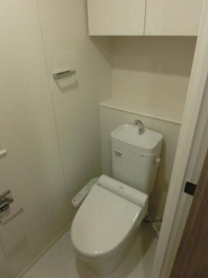 【トイレ】 | パークアクシス東高円寺 | 温水洗浄便座。