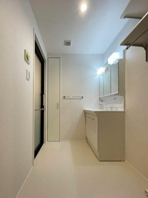 【洗面所】 | シャーメゾン Ａ | スペースが確保できる洗面所です