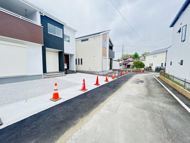 新築　高崎市倉賀野町第2　１号棟の前面道路含む現地写真|現地写真　南側接道幅員約4ｍ
