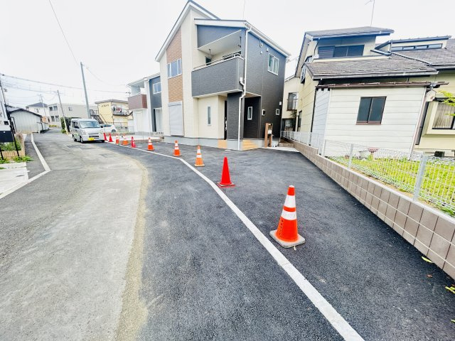 新築　高崎市倉賀野町第2　2号棟の前面道路含む現地写真|現地写真　南側接道幅員約4ｍ