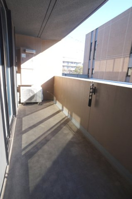 【バルコニー】 | インペリアルガーデン