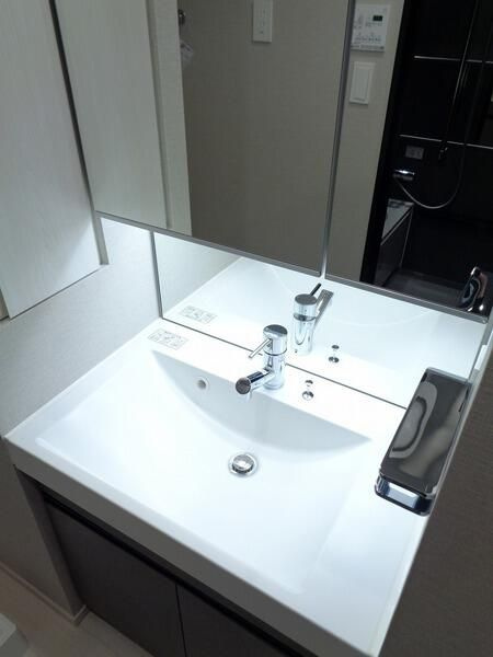 ザ・レジデンス・オブ・トーキョー　Ｈ２０　スカイタワーの洗面所