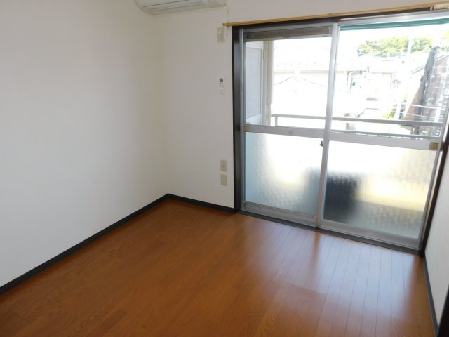 上水ハイツの居間・リビング|同物件別部屋の写真です